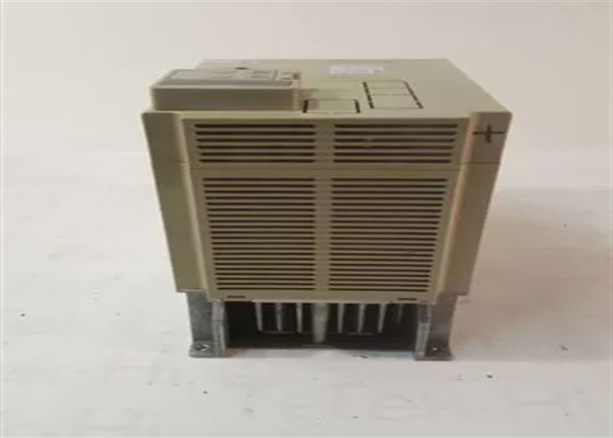 Νέα βιομηχανική servo drive Yaskawa SGDB-20ADP στο αρχικό κουτί