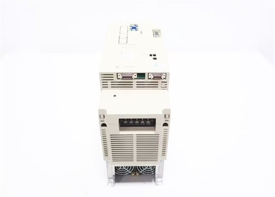 Yaskawa ολοκαίνουργια βιομηχανία servo drives SGDB-30AN αρχικό κουτί