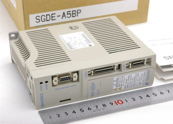 Yasakwa ολοκαίνουργια βιομηχανικά servo drives SGDE-A5BP Original