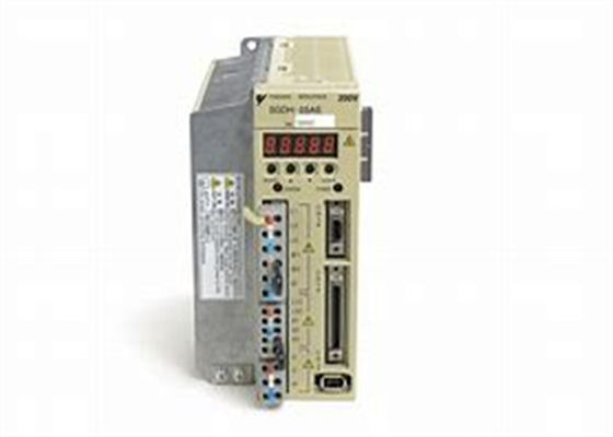 Η Yaskawa Sigma Σειρά 2 SGDH-05AE Servo Drive είναι ολοκαίνουργια σε κουτί.