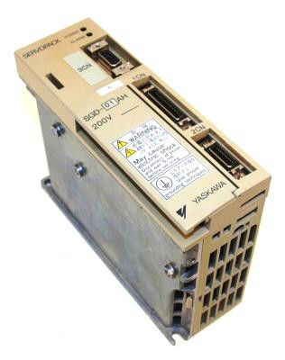 Η Yaskawa SGD-01AH 200V AC Servo Drives ολοκαίνουργιο αρχικό κουτί