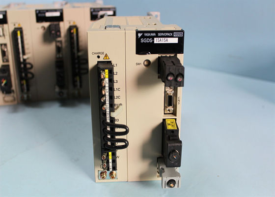 Ιαπωνία Yaskawa SGDS-15A15A Servo Drives ολοκαίνουργια στο αρχικό κουτί