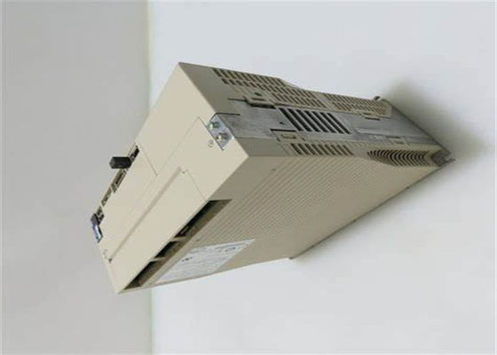 SGDV-330A11A Yaskawa Servo Drives Βιομηχανία ολοκαίνουργιο πρωτότυπο