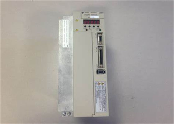 Η Yaskawa SGDM-30ADA AC servo drive είναι ολοκαίνουργια σε κουτί.