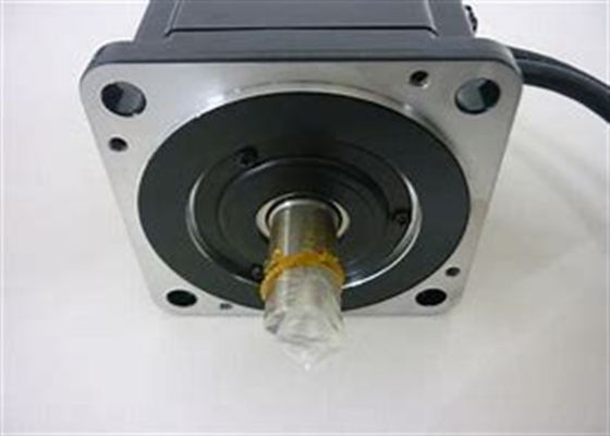 Υπηρετικός κινητήρας Yaskawa SGMPH-02ACA-SW11 βιομηχανία ολοκαίνουργια σε κουτί
