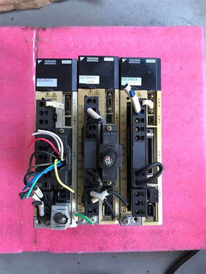 SGDV-2R8A01A002000 Servo Drive Βιομηχανία Yaskawa ολοκαίνουργια σε κουτί