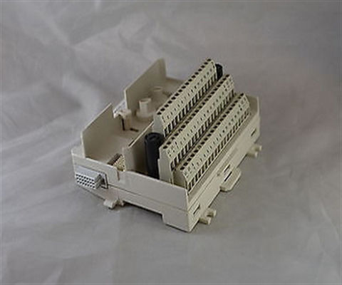 3BSE013234R1 ABB TU830V1 PLC Επεκτεινόμενη μονάδα τερματισμού μονάδας ABB Advant 800xA