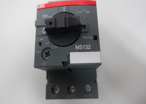 Το MS132-6.3 είναι μια συμπαγή συσκευή πλάτους 45 mm με ονομαστικό ρεύμα λειτουργίας