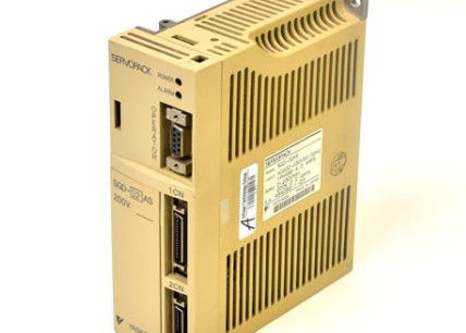 Υπηρετικοί κινητήρες Yaskawa SGD-02AS 200 W ονομαστική ισχύς 200-230 VAC, είσοδος 60 Hz