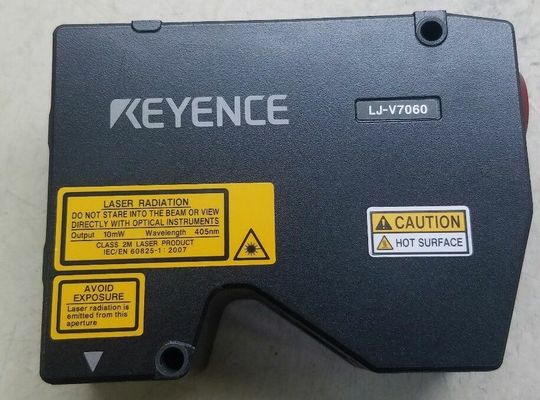 450 G Keyence LJ-V7060 Αλουμινένιο αισθητήρα για βιομηχανική αυτοματοποίηση.