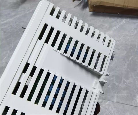 ABB 3BSE008550R1 Di821 8 κανάλια ψηφιακή μονάδα εισόδου