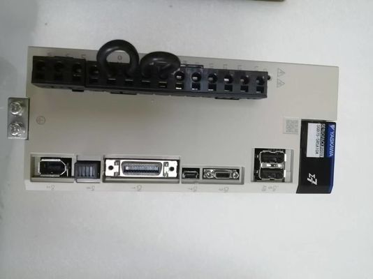 Ηλεκτρική εταιρεία YASKAWA SERVO SGD7S-5R5A10A Βιομηχανικός κινητήρας