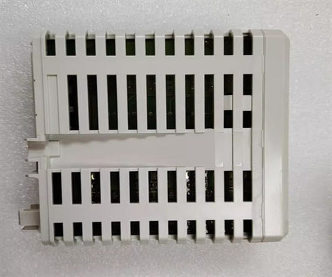 3BSC690074R1 ABB DO890 Ψηφιακή έξοδος 4x1 ch Ενότητα τροφοδοσίας