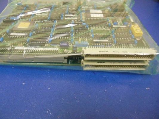 Ο κινητήρας σέρβο άξονα Omron 3G8B3-CL001 για αυτόματη μηχανή
