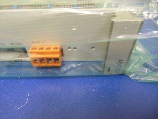 Ο κινητήρας σέρβο άξονα Omron 3G8B3-CL001 για αυτόματη μηχανή