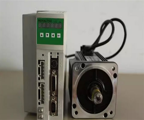 12 Σερβοκινητήρες 750W Απόδοση Πάρτε τους ενισχυτές σας τώρα