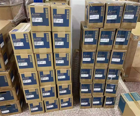 Mitsubishi HC-UFS502 200W AC Brushless Rotary Servo Motor για βιομηχανικές τροφοδοσίες
