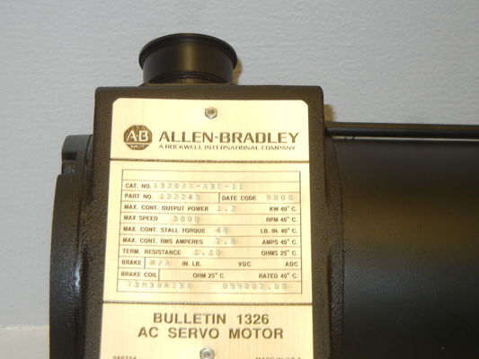 ΑΜ 1326ΑΜ-Α3Ε-11SERV MTR 48-IN-LB 3K-RPM STD INCH Limit Switch με ονομαστική τάση συνεχούς ρεύματος 115V