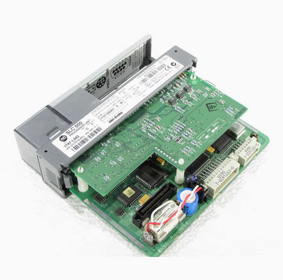 Ελέγχος Allen-Bradley 1747-L551 SLC 5/05, 16K, Ethernet &amp; RS-232, σειρά C