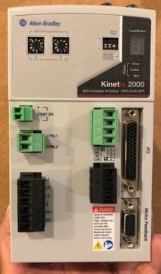 ALLEN-BRADLEY 2093-AC05-MP1 Κινητική 2000 Ενσωματωμένη μονάδα άξονα και μονάδα άξονα