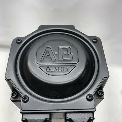 Αλεν-Μπράντλεϊ MPM-B1304C-SJ72AA MPM-Series MPM 480V AC περιστρεφόμενος κινητήρας