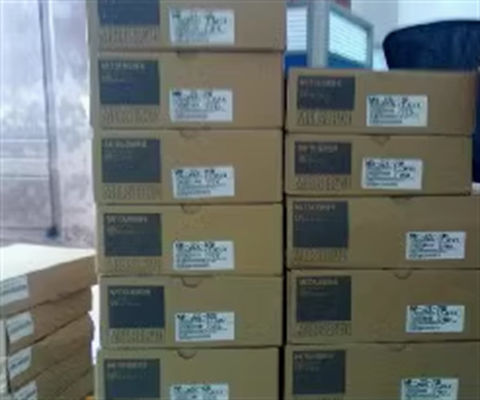 HC-SFS102B Mitsubishi Servo Motor 3-Φάσης AC τάση υψηλής ανάλυσης