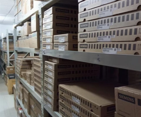 Μοντέλο γέφυρας επικοινωνίας Allen-Bradley 1756-CNB ControlNet