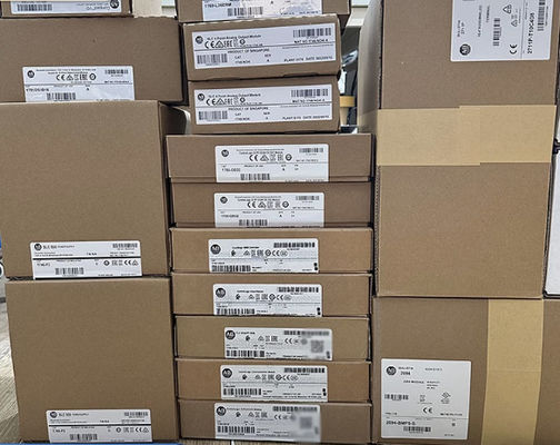 Ελέγχου Logix 5563 1756-L63 Μοντέλο ελέγχου για Allen Bradley 1 Θερμοκρασία -20...55 Â°C