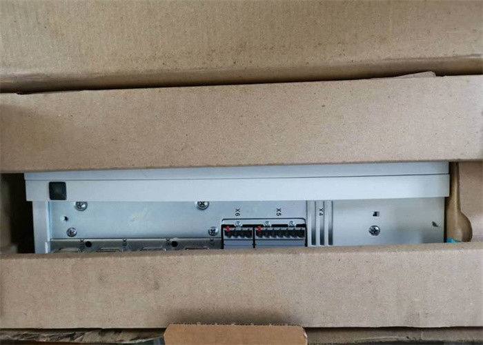 Lenze ​EVS9328-ES SERVO CONTROLLER 9300 SERIES 400/480 VAC 22-30 KW (29,5-40,2 HP)