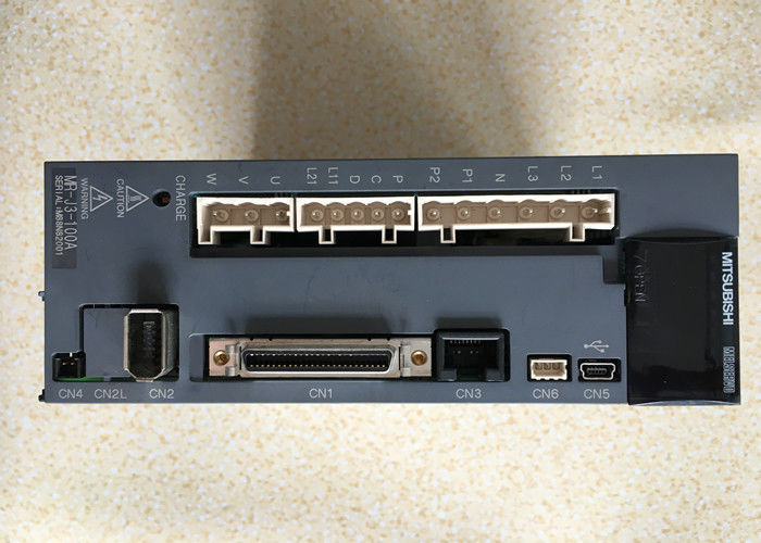 Της MITSUBISHI σερβο ενισχυτών κ.-j3-100A σερβο Drive εναλλασσόμενου ρεύματος σειράς κ.-J3 βιομηχανικό ΝΈΟ