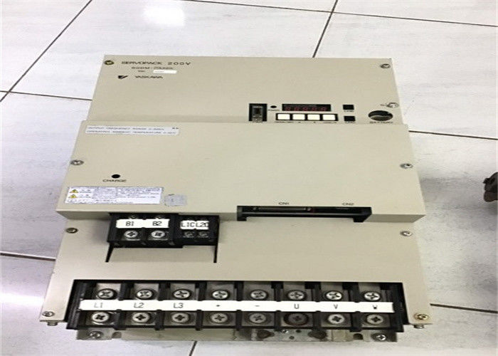 Η Yaskawa SGDM-1AADA-A AC Servo Drive είναι ολοκαίνουργια στο αρχικό κουτί.