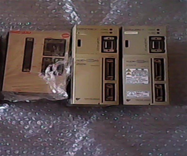 Yaskawa Servo Drive SGDP-01APAY108 200-230V 5.5A 0.4KW 50/60HZ ΝΕΟ