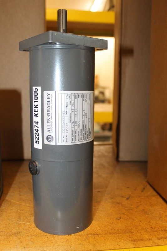 Υπηρετικοί κινητήρες της σειράς AB 1326DS-K3E-FL Torque Plus για την τροχιά 1391-DES